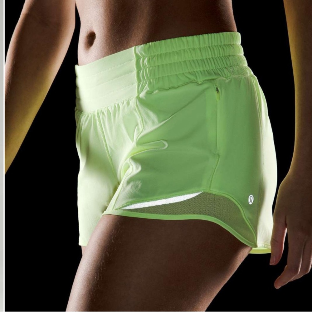 Lululemon Hotty Hot High Rise Lined 2.5 Short